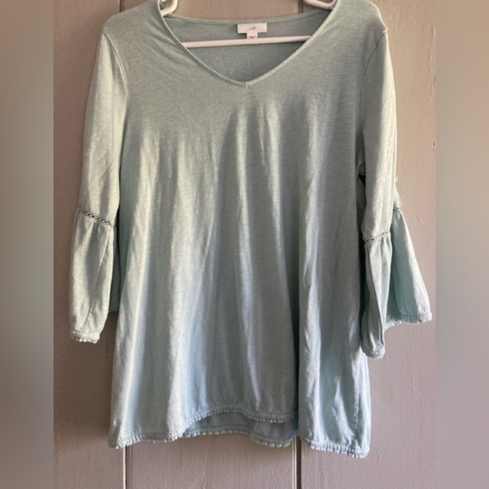 J. Jill Bell Sleeve Shirt Space Dye Pastel blue 3/4 button Sleeve Size Medium